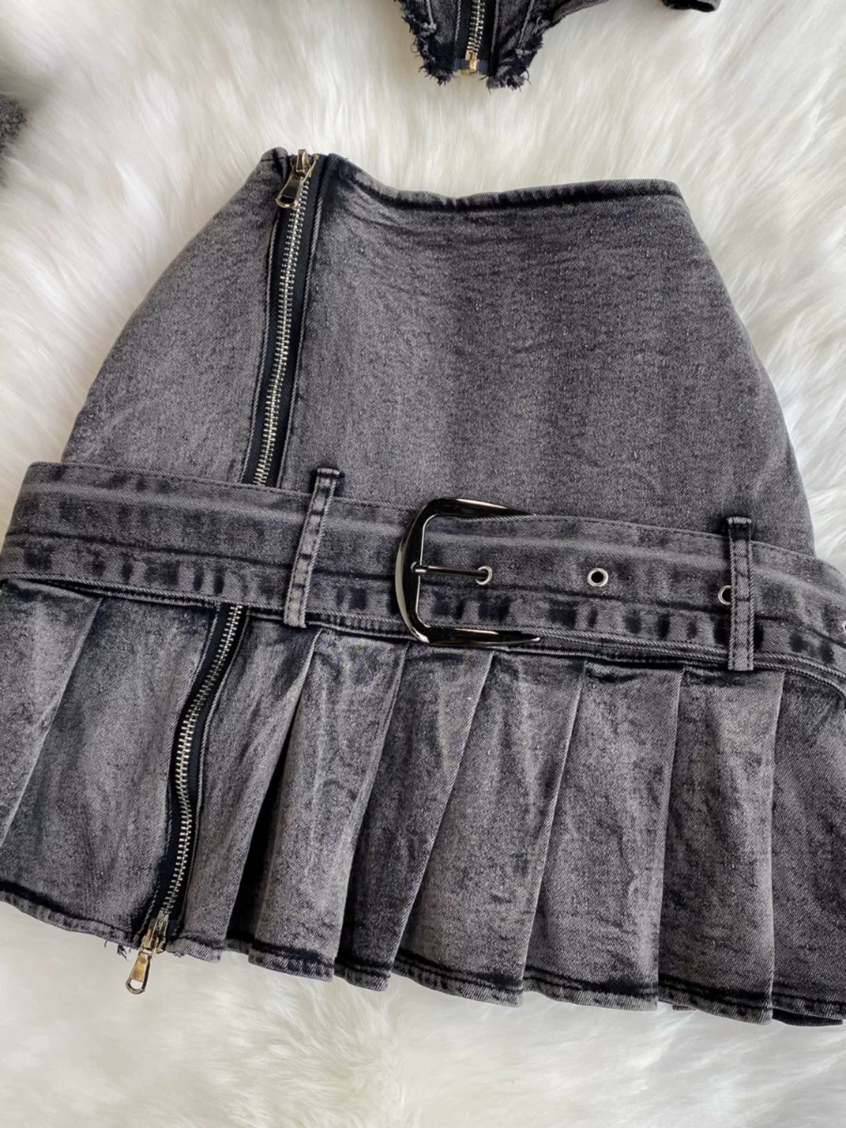 Out with habibi set DTP156 images